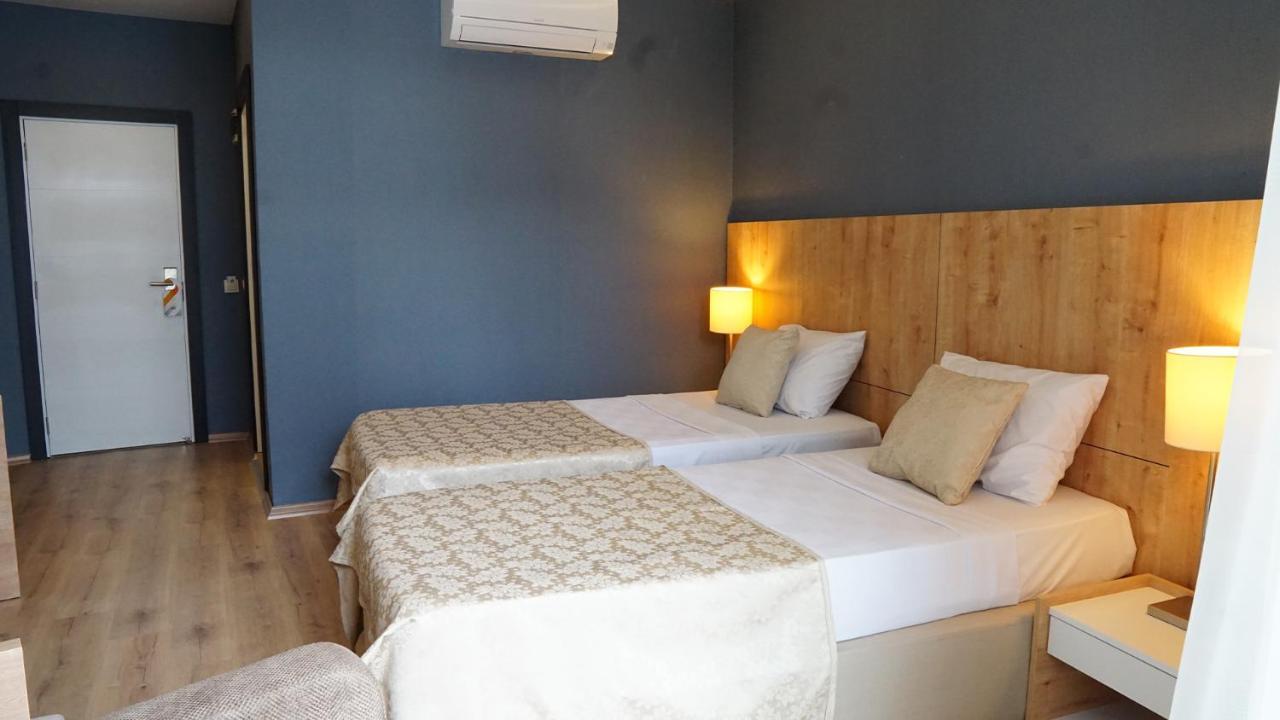 Hotel Felizya เกเมร์ ภายนอก รูปภาพ