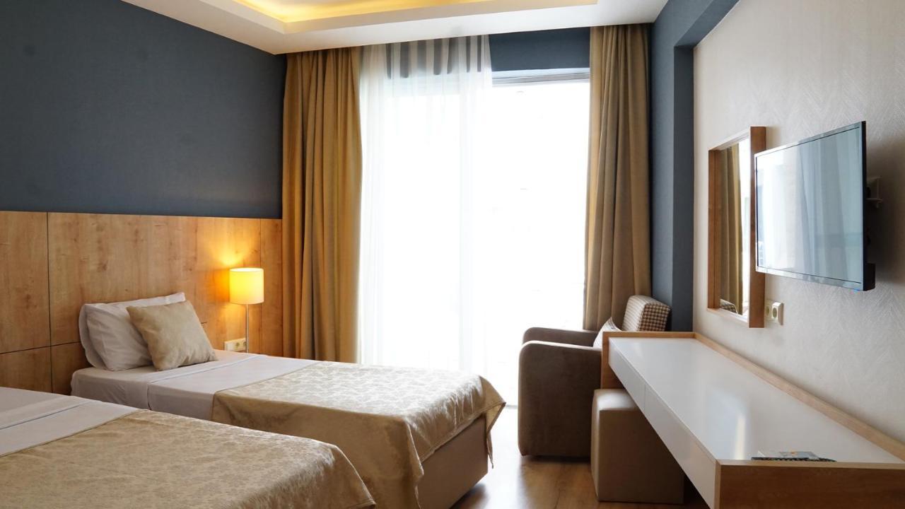 Hotel Felizya เกเมร์ ภายนอก รูปภาพ